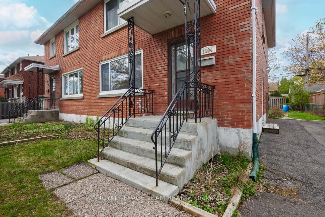 1104 Apolydor Avenue, Ottawa, ON