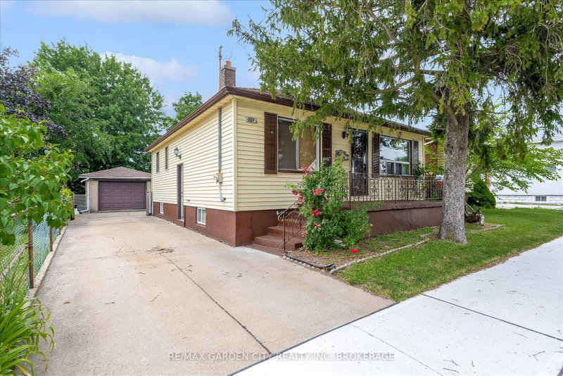 home for sale on 165 Pine Street S