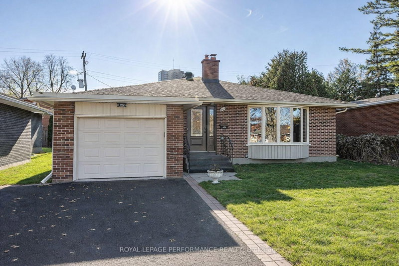 home for lease on 642 Sherbourne Road