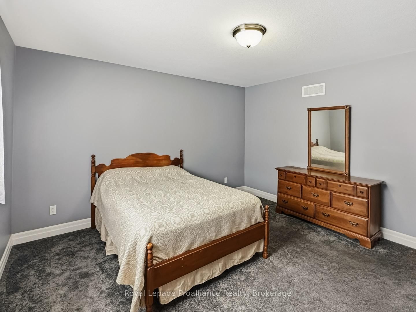 8 Tessa Boulevard • Belleville, ON photo 15
