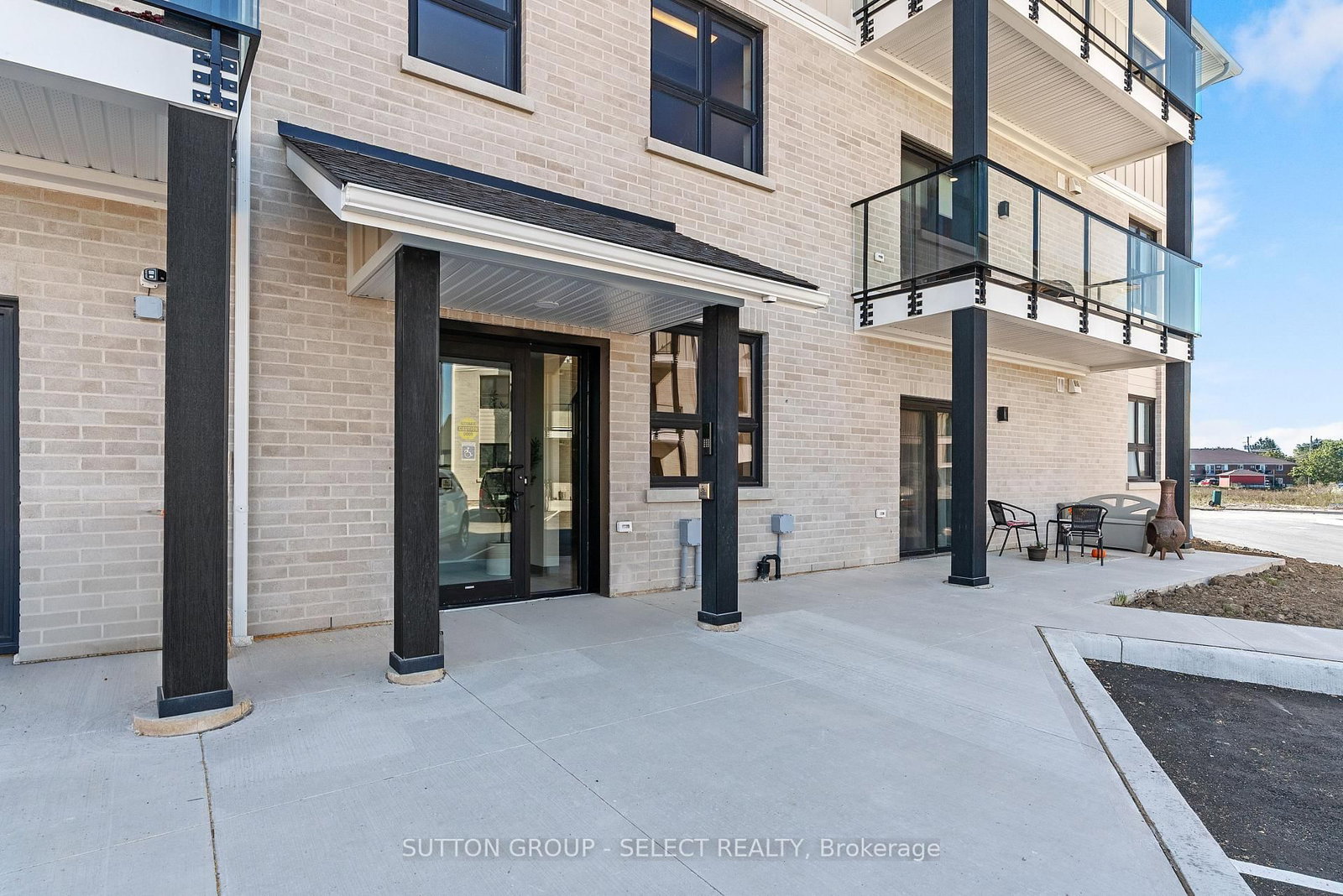303B - 21 Moonlight Court, Central Huron 3