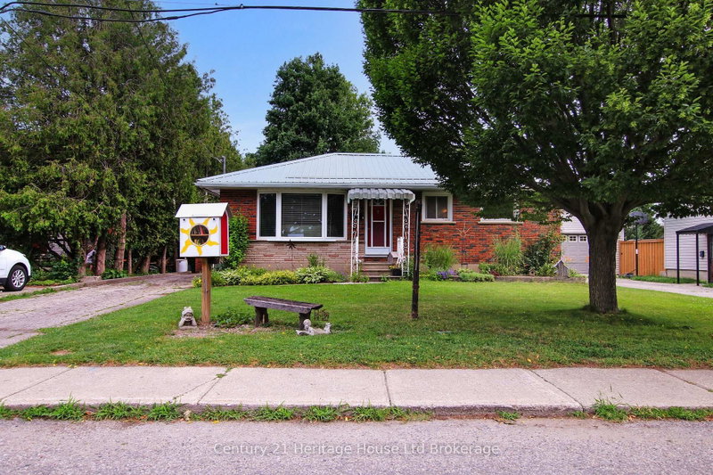 683 College Avenue