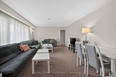 27 Ainslie Avenue — photo 6