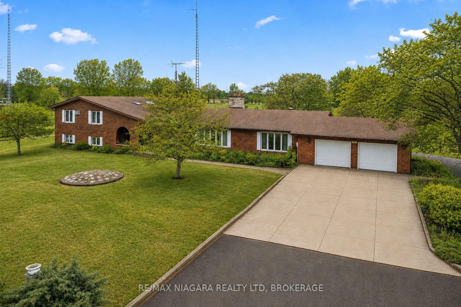 11292 Golf Course Road • Wainfleet, ON photo 1