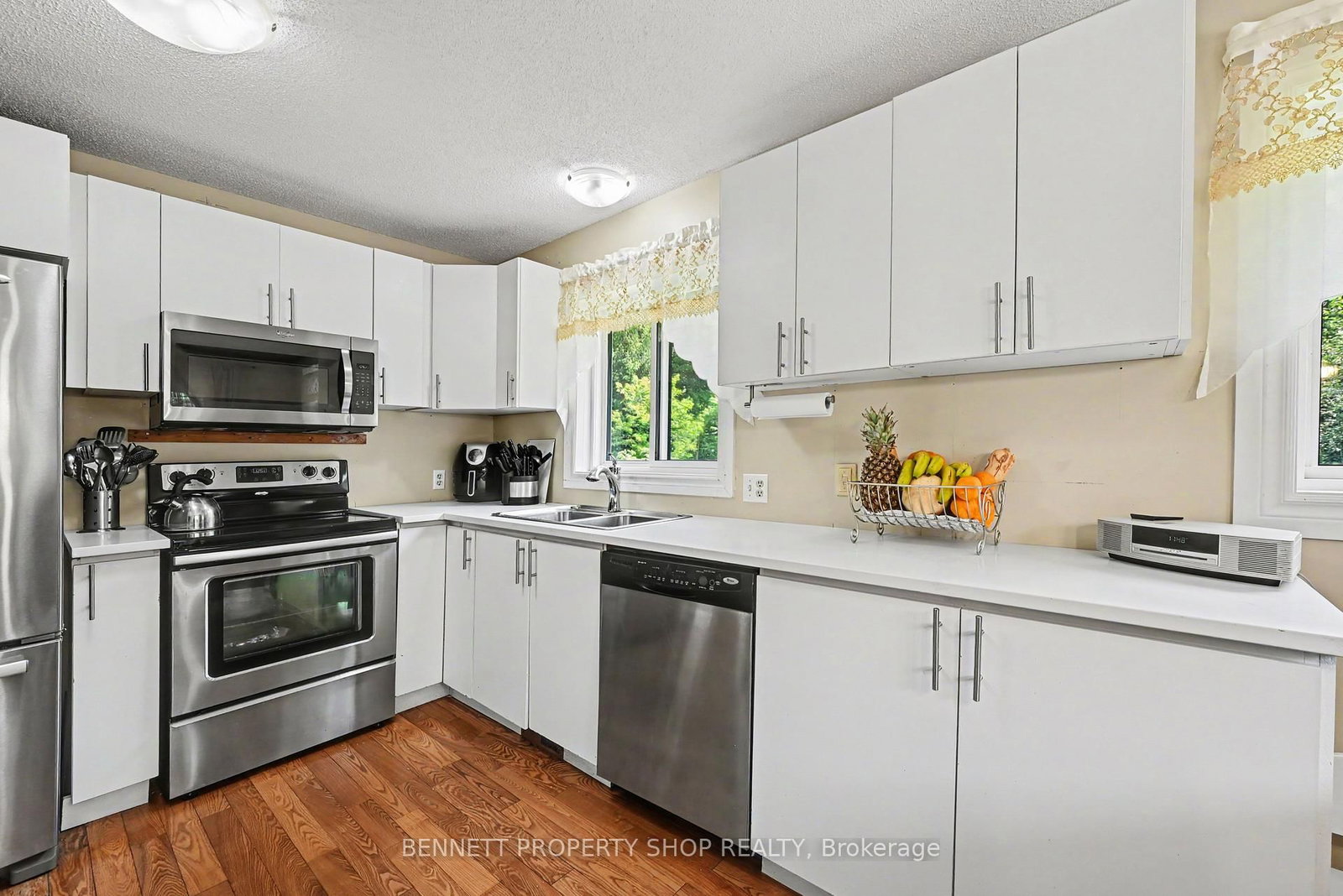 230 Cardinal Crescent • Clarence-Rockland, ON photo 4