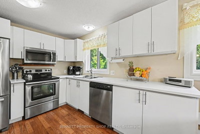 230 Cardinal Crescent • Clarence-Rockland, ON photo 4