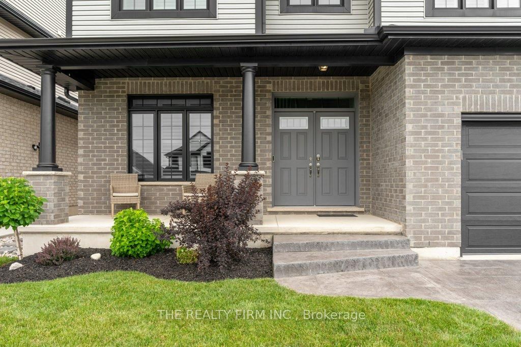 36 White Tail Path • Central Elgin, ON photo 3