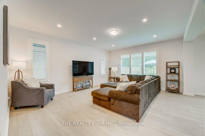 36 White Tail Path • Central Elgin, ON photo 9