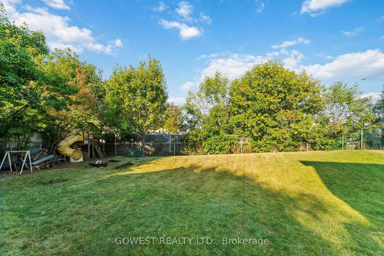 94 Fieldgate Drive • Ottawa, ON photo 28