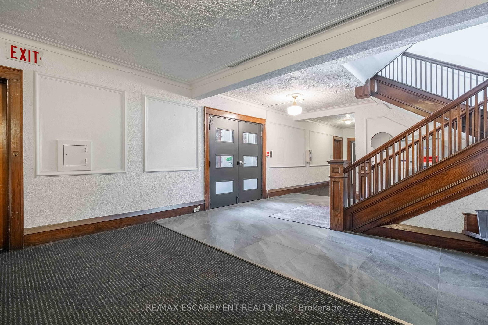 285 King Street W • #4 • Hamilton, ON photo 6