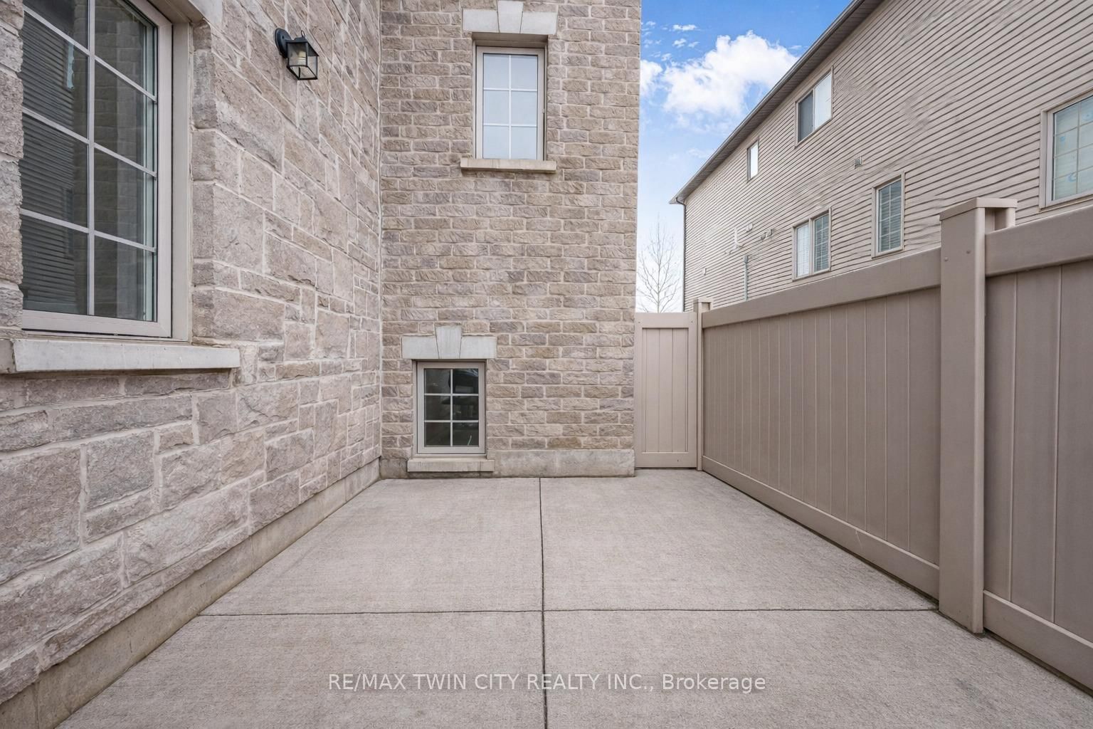 388 Old Huron Road • #24D • Kitchener, ON photo 17