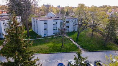 320-324 Thompson Road — photo 2
