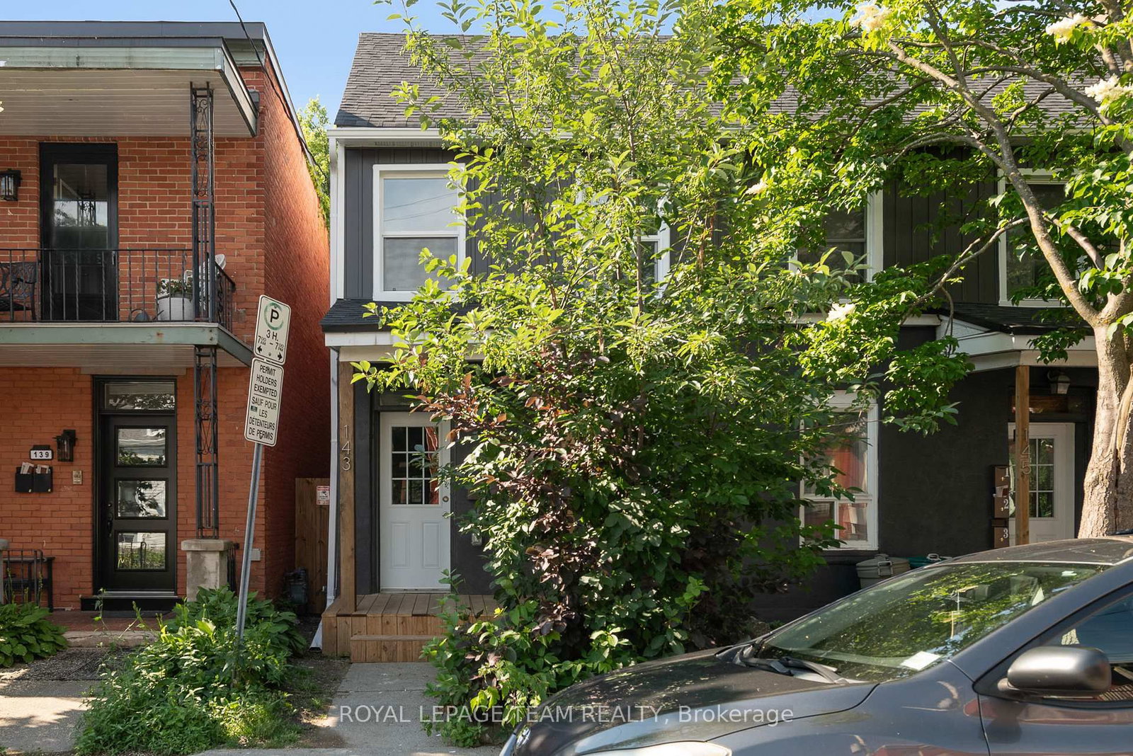 143 St Andrew, Ottawa, Ontario K1N 5G3