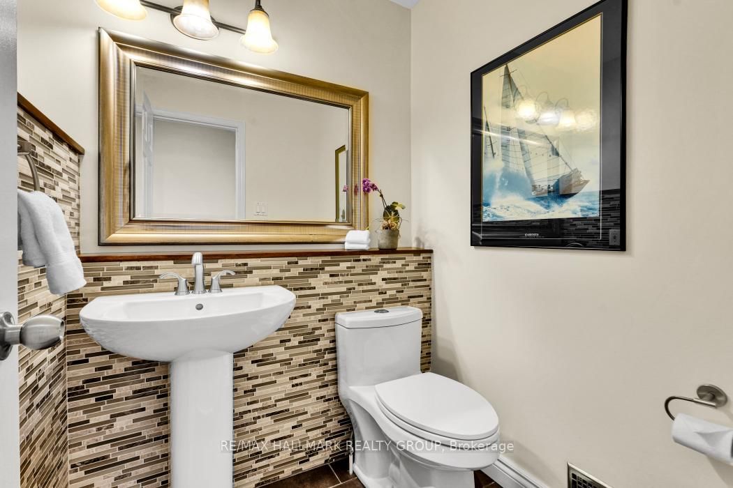 16 Hemlo Crescent • Kanata, ON photo 19