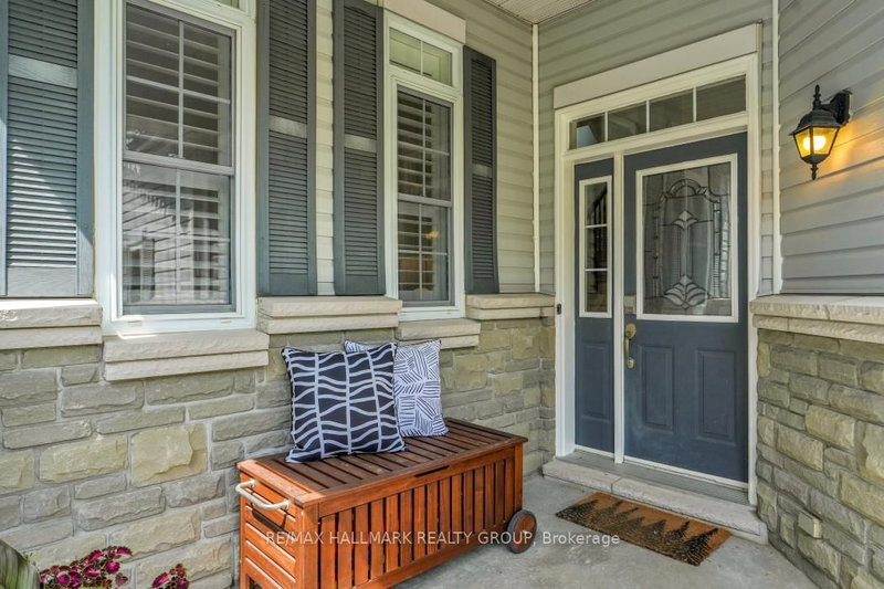 16 Hemlo Crescent