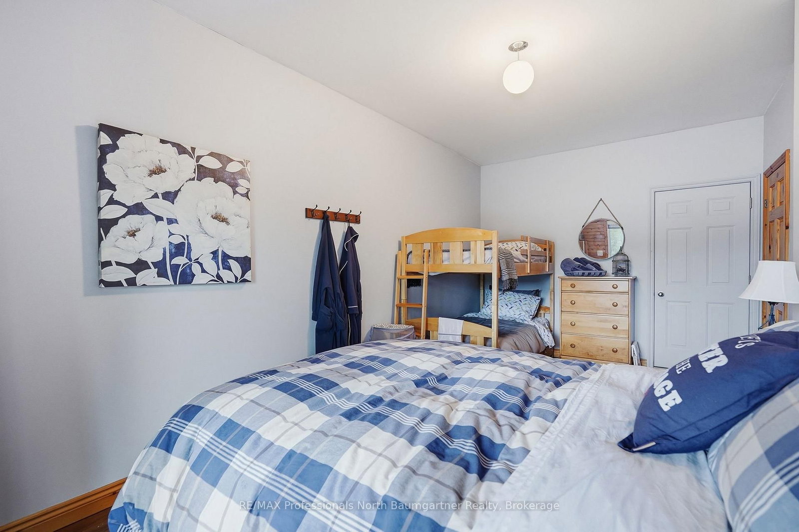1019 Phoebe Crescent • Dysart et al, ON photo 26