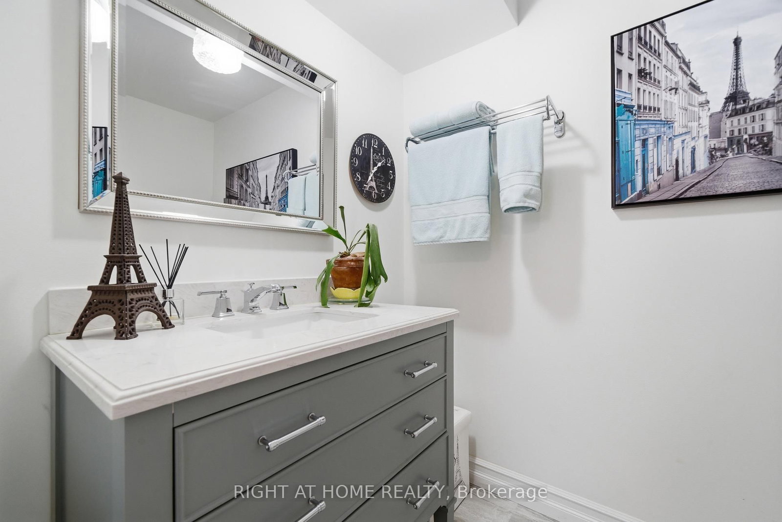 20 Argyle Crescent • Prince Edward County, ON photo 25