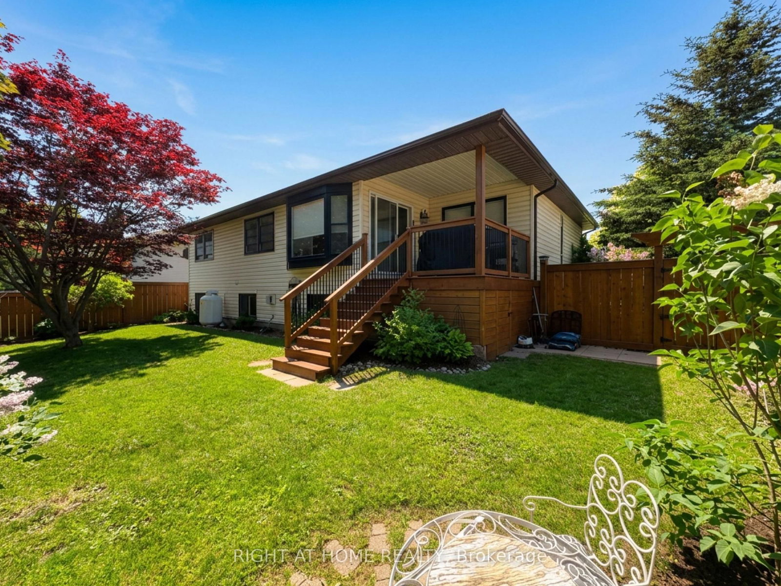 20 Argyle Crescent • Prince Edward County, ON photo 4