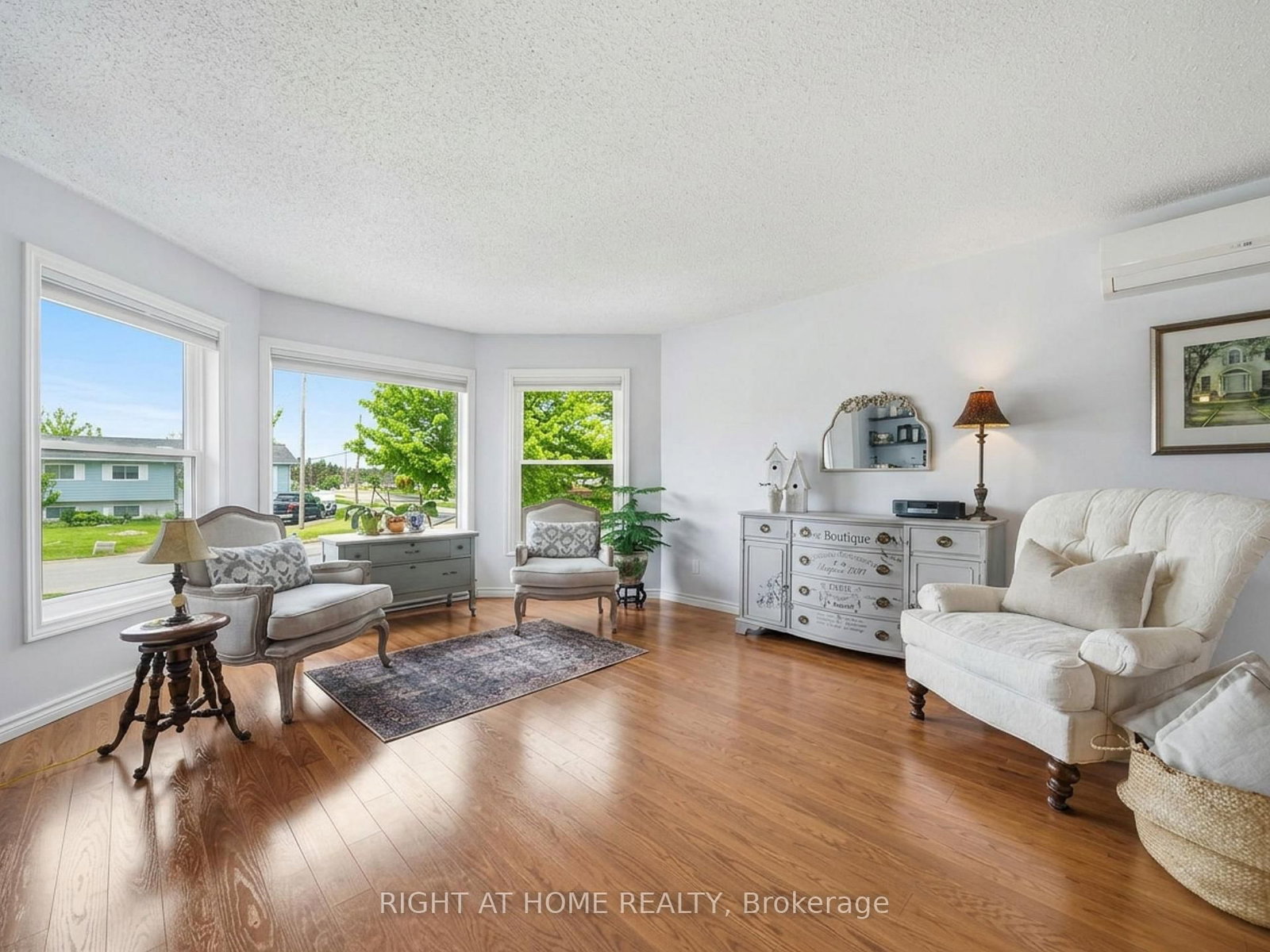 20 Argyle Crescent • Prince Edward County, ON photo 5