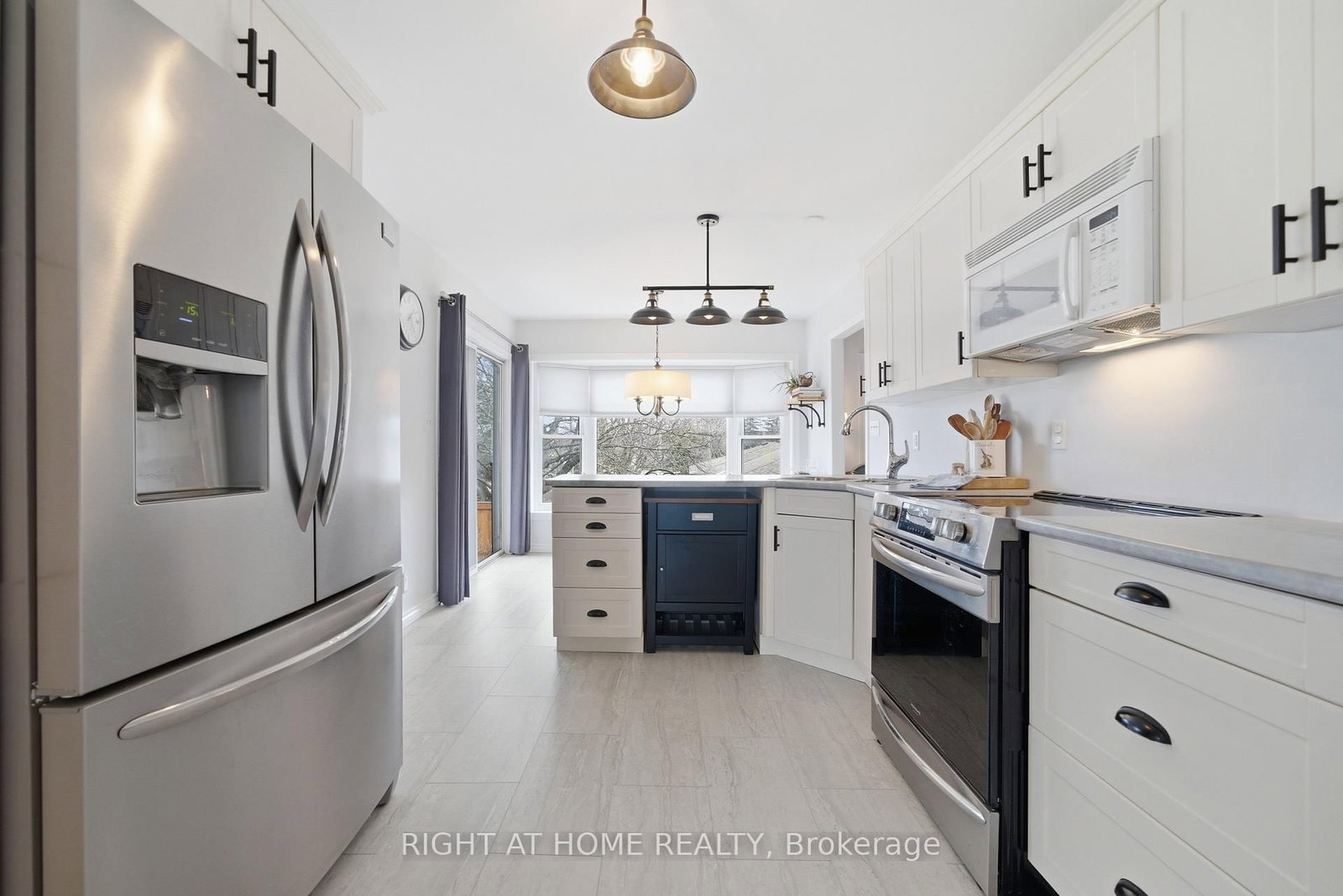 20 Argyle Crescent • Prince Edward County, ON photo 8