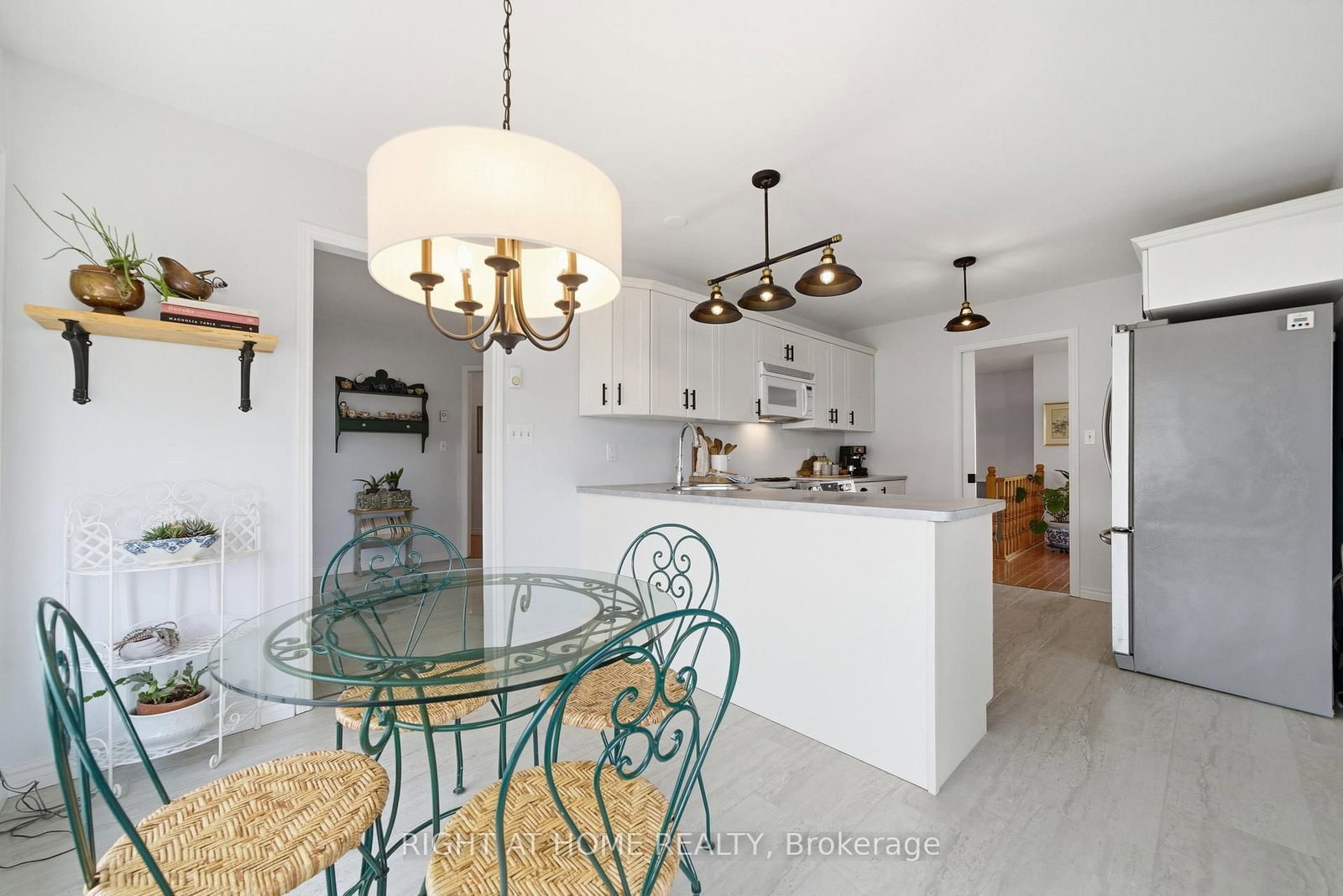 20 Argyle Crescent • Prince Edward County, ON photo 9