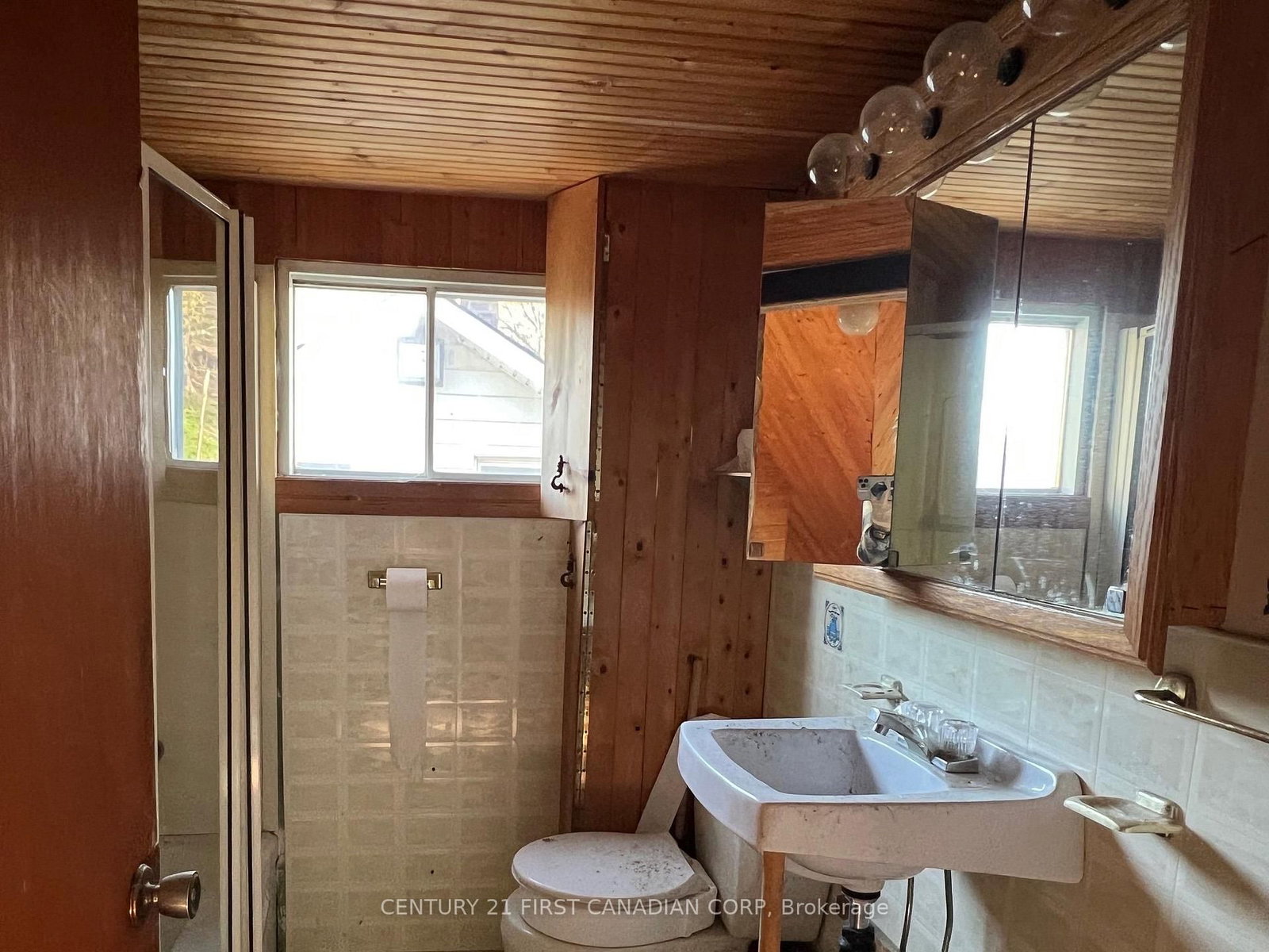 205 Orchard Street • Central Elgin, ON photo 23