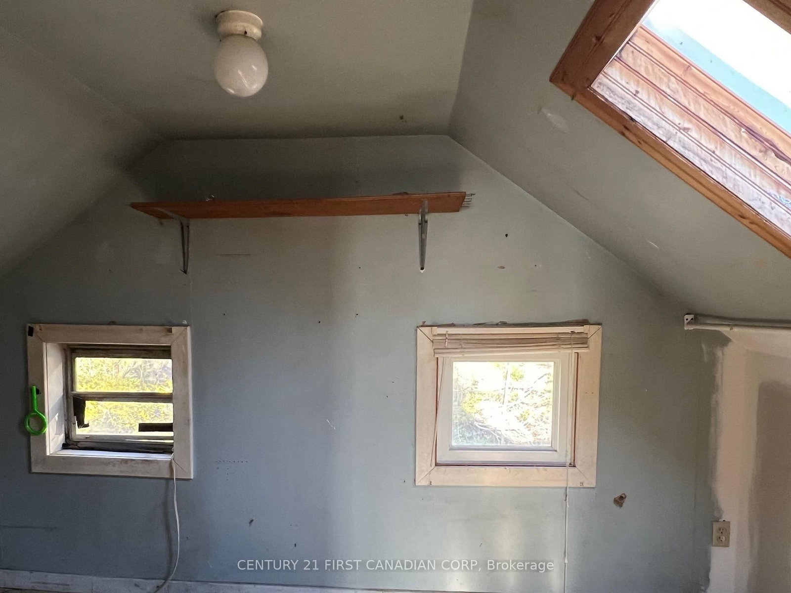 205 Orchard Street • Central Elgin, ON photo 24