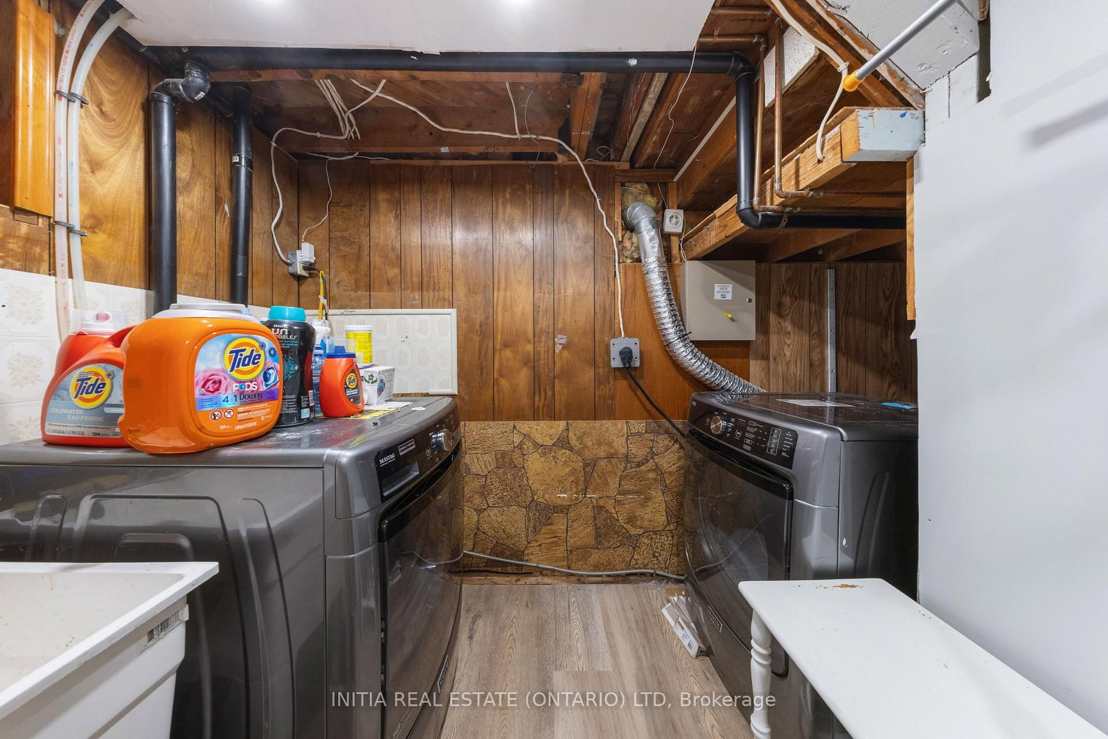 97 Grey Crescent • Sarnia, ON photo 27