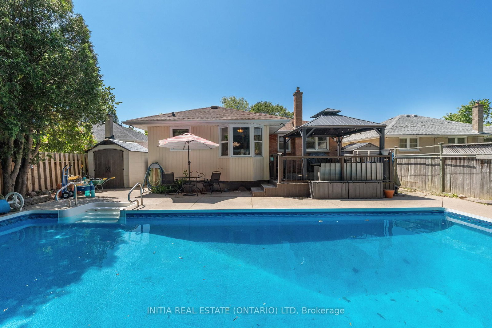97 Grey Crescent • Sarnia, ON photo 28