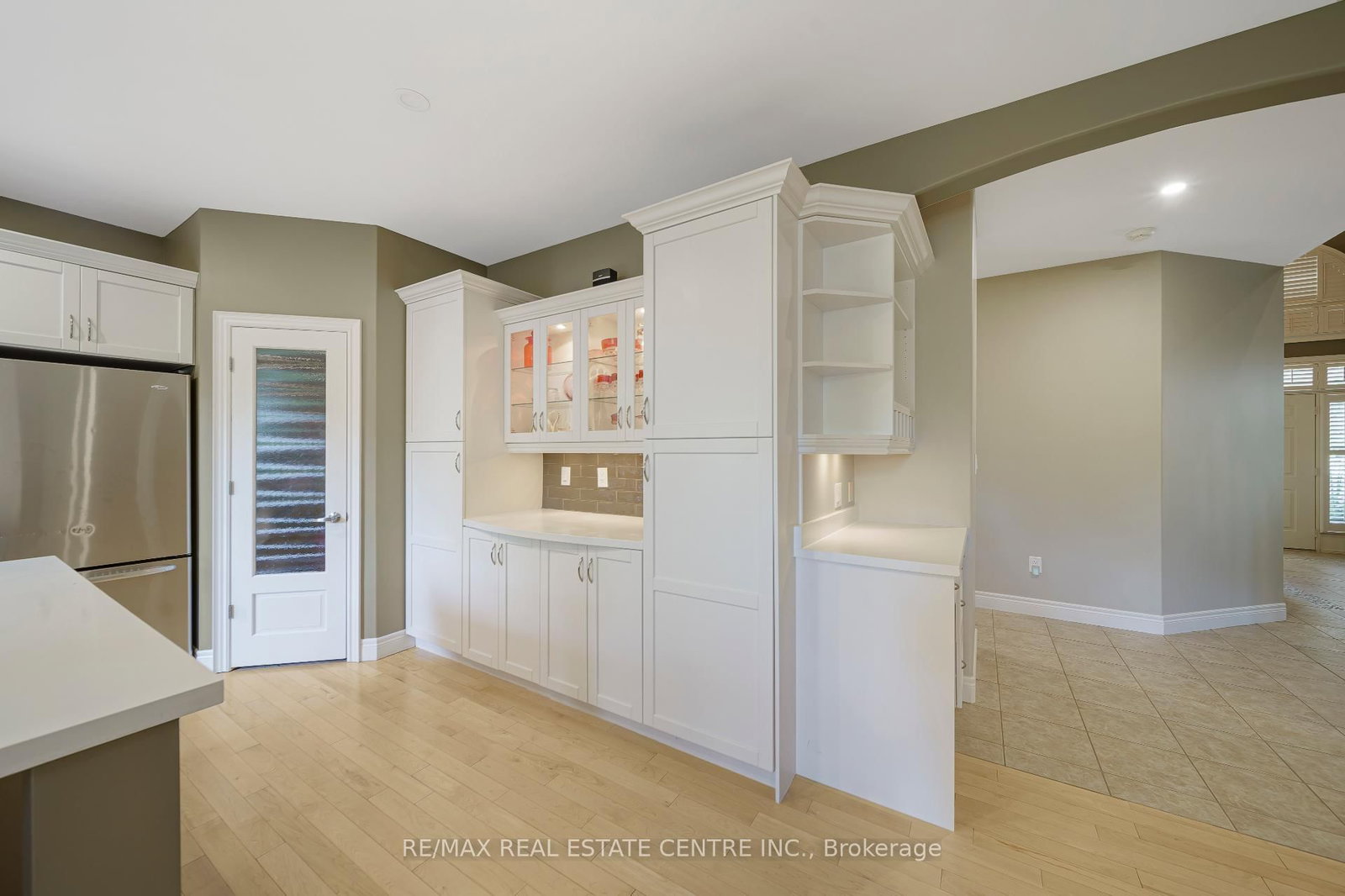 112 Dirksen Court • Kitchener, ON photo 12