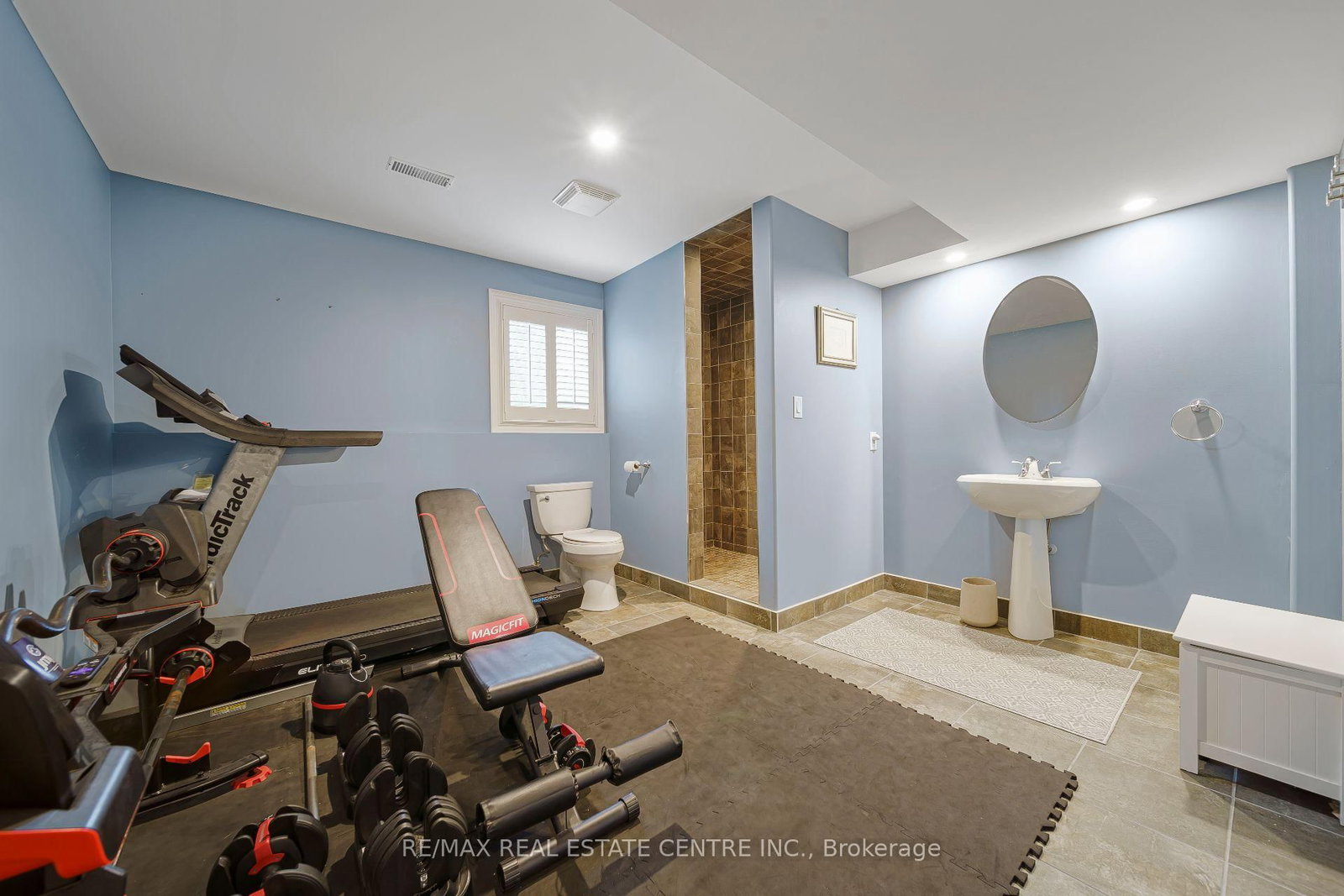 112 Dirksen Court • Kitchener, ON photo 37