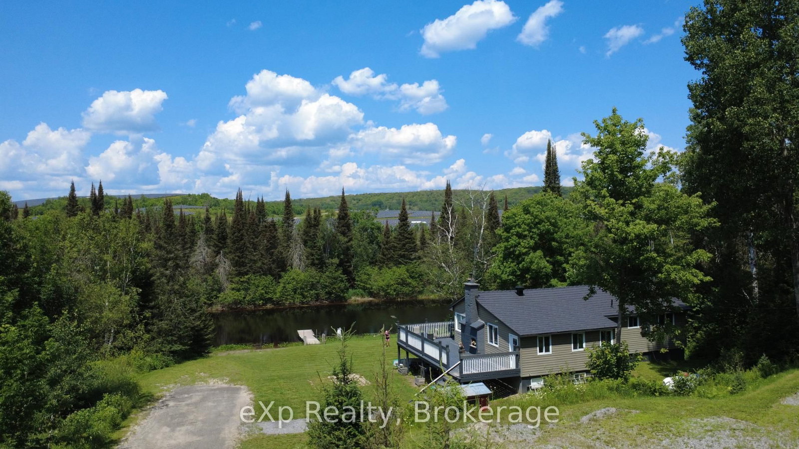 249 River Drive • Burk's Falls, ON photo 4