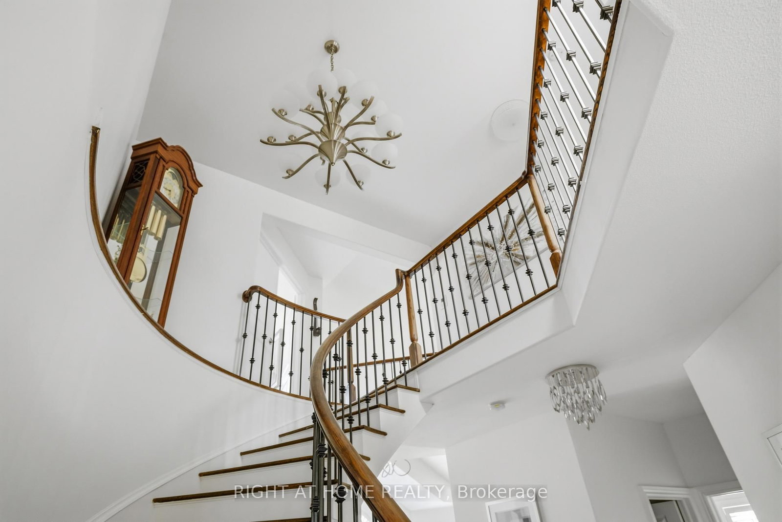 1606 Concession 4 Road • Niagara-on-the-Lake, ON photo 8