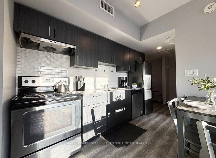 275 Larch Street • #F504 • Waterloo, ON photo 4