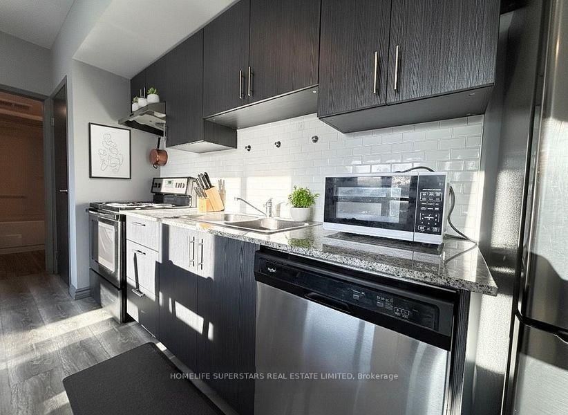 275 Larch Street • #F504 • Waterloo, ON photo 6