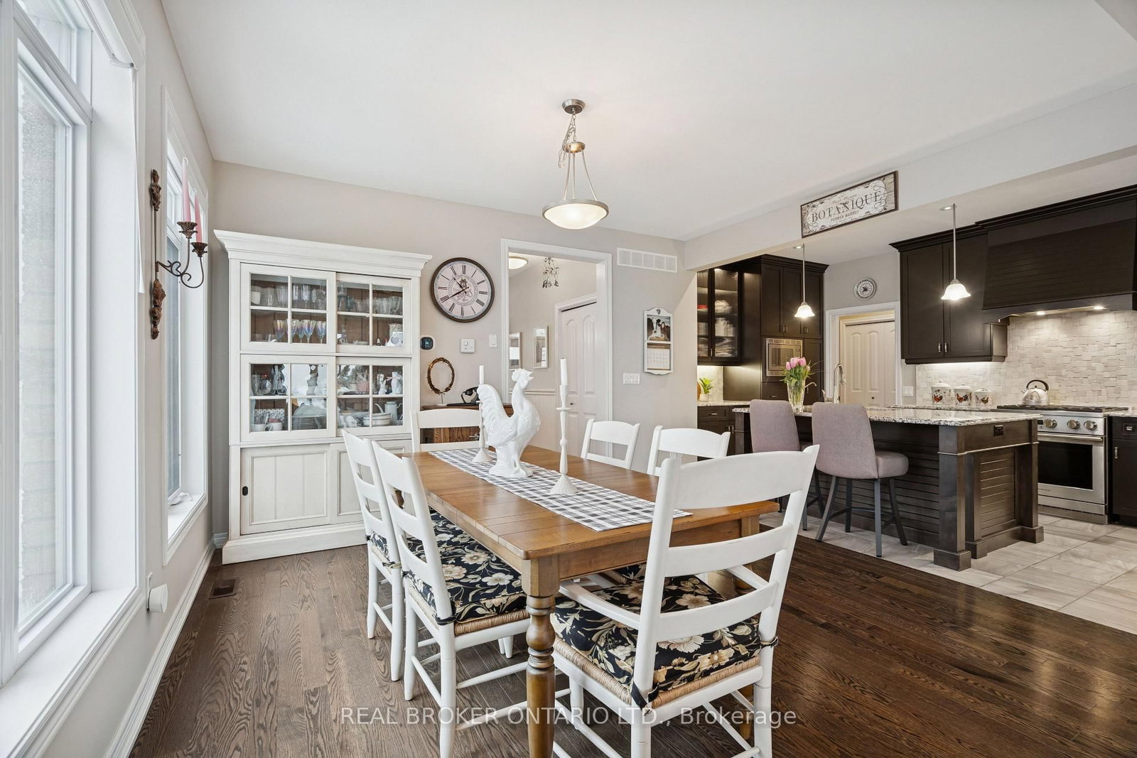 10 Chestnut Drive • Guelph/Eramosa, ON photo 14