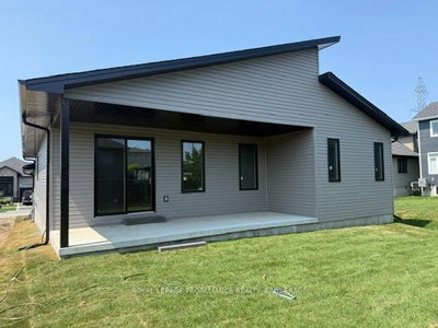 733 Squirrel Hill Drive • Kingston, ON photo 3