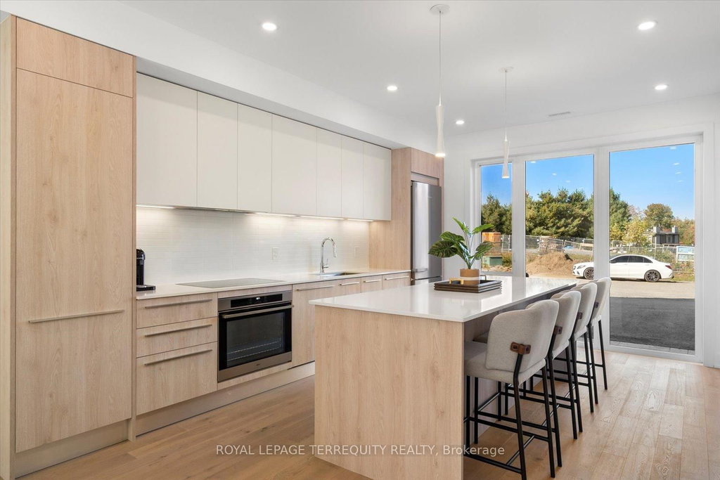 37 Rockmount Crescent 3