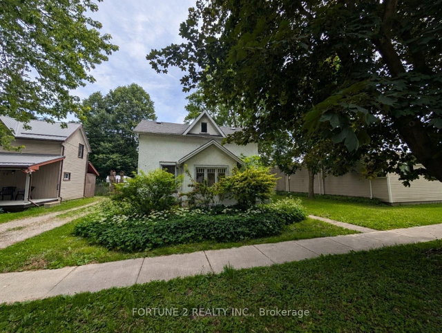 54 MAIN Street N