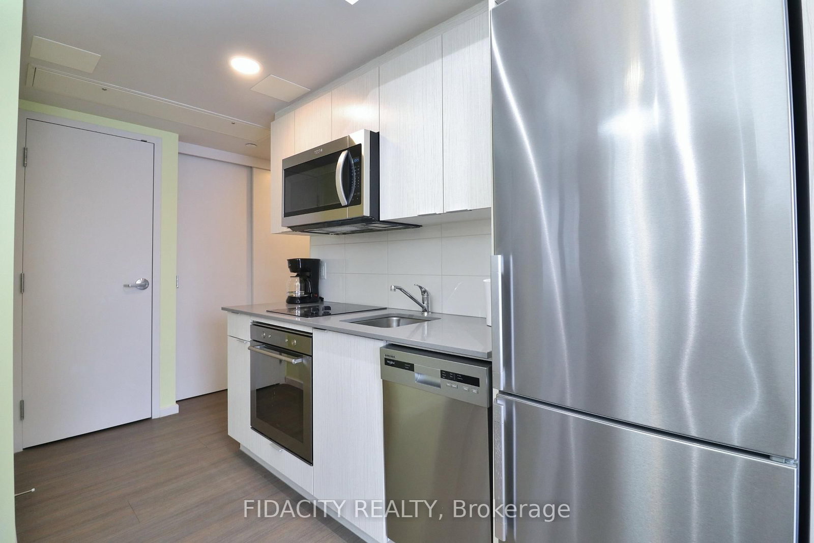 719-105 Champagne Ave, Ottawa, view 6