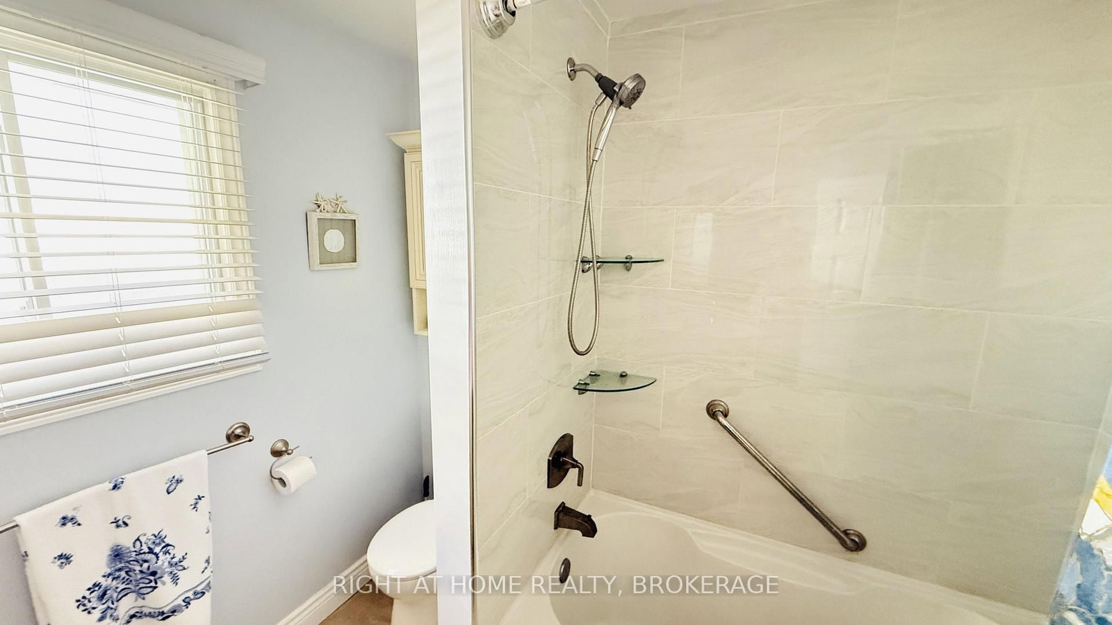 94 Wellington Street • Welland, ON photo 13