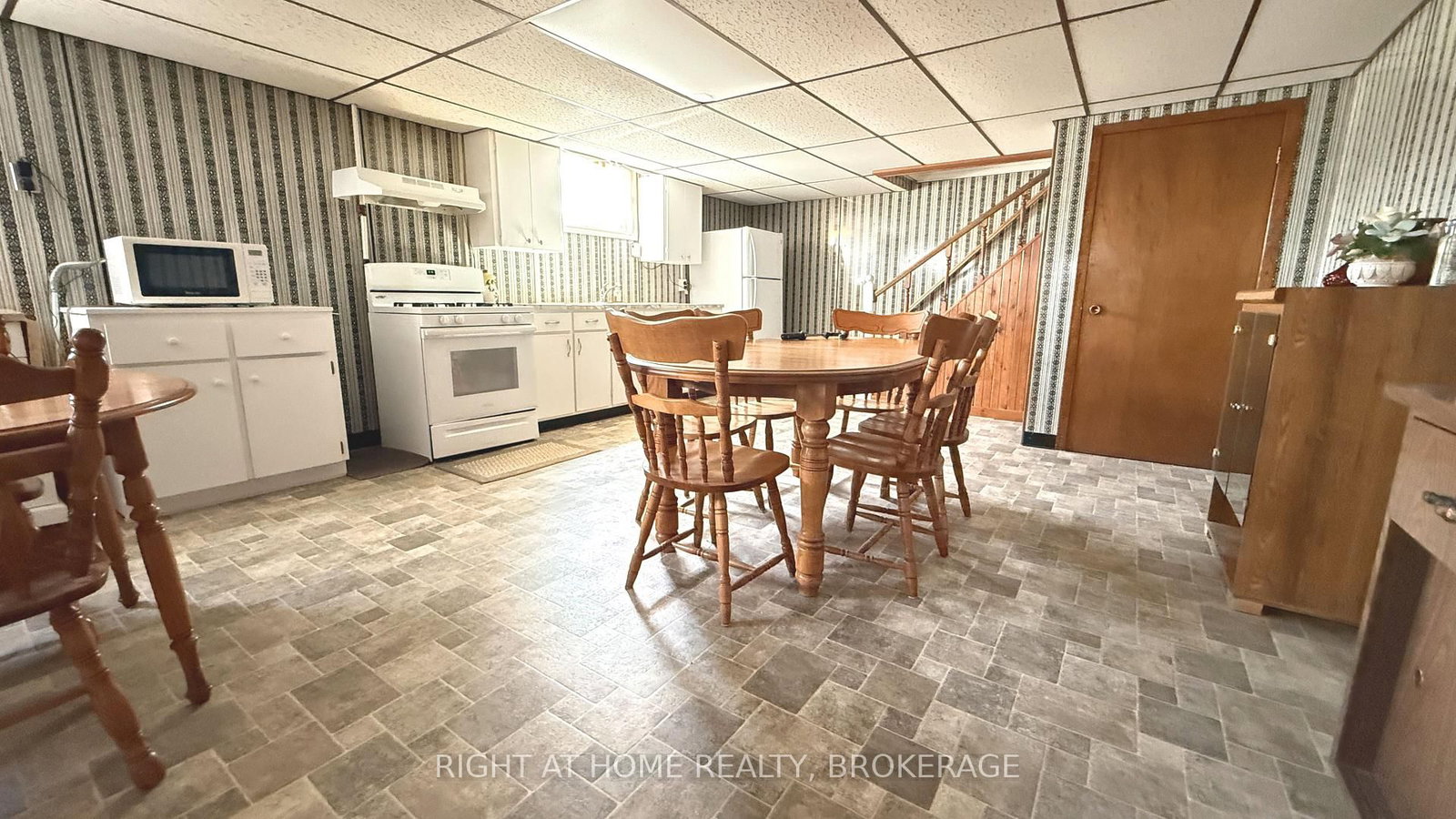 94 Wellington Street • Welland, ON photo 15