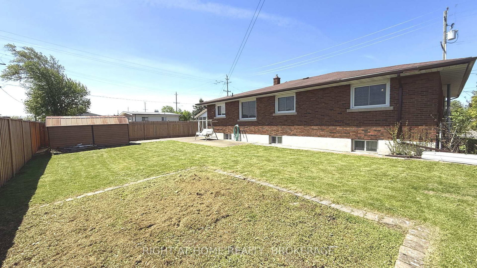 94 Wellington Street • Welland, ON photo 17