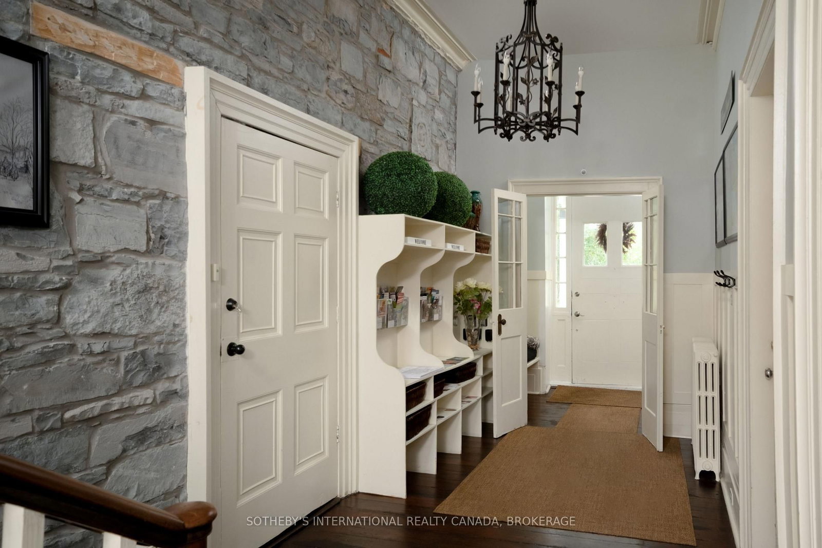 8 Starr Place • Kingston, ON photo 4