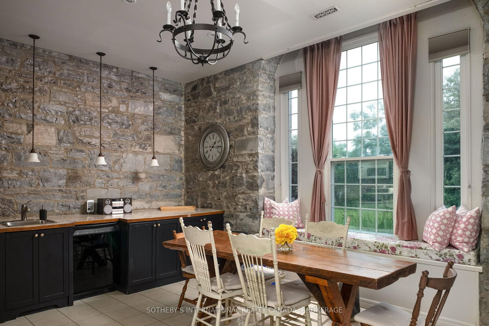8 Starr Place • Kingston, ON photo 41
