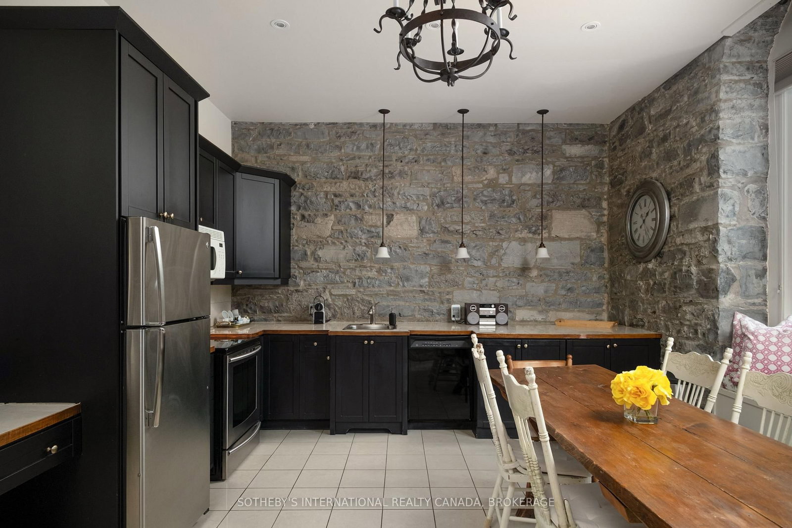 8 Starr Place • Kingston, ON photo 42