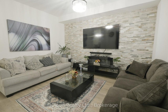 8 Whitton Drive