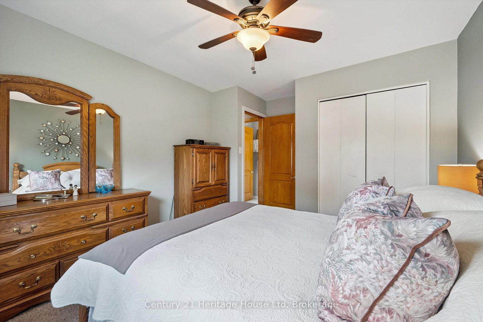 44 Inverness Drive • Guelph, ON photo 16