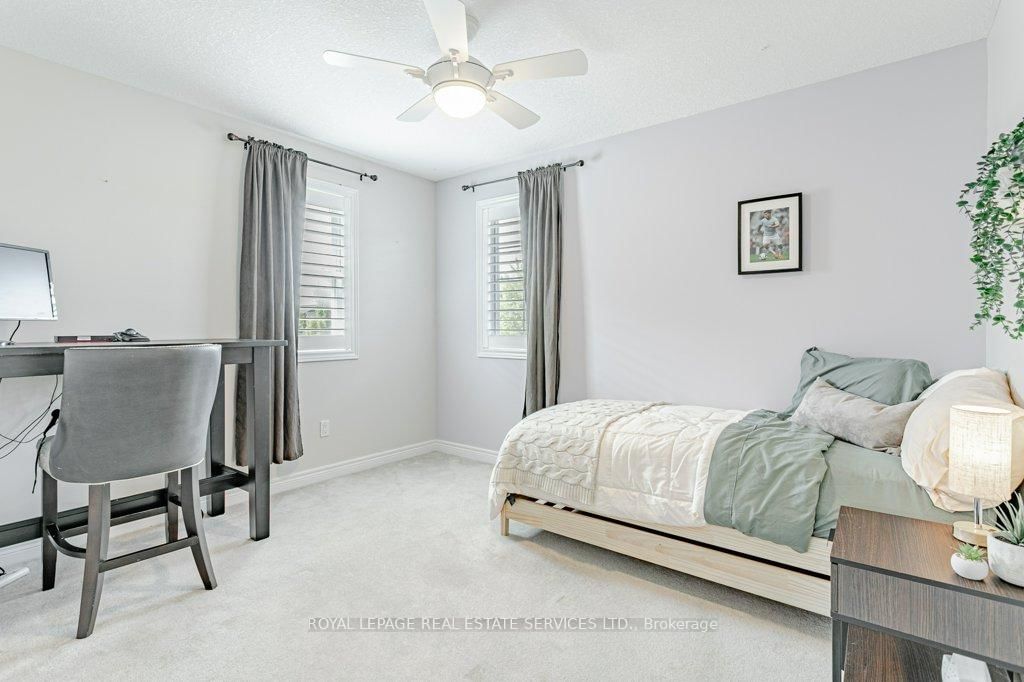 560 Lakeview Drive • Woodstock, ON photo 33