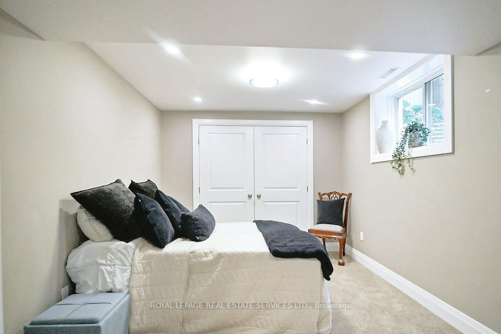 560 Lakeview Drive • Woodstock, ON photo 39